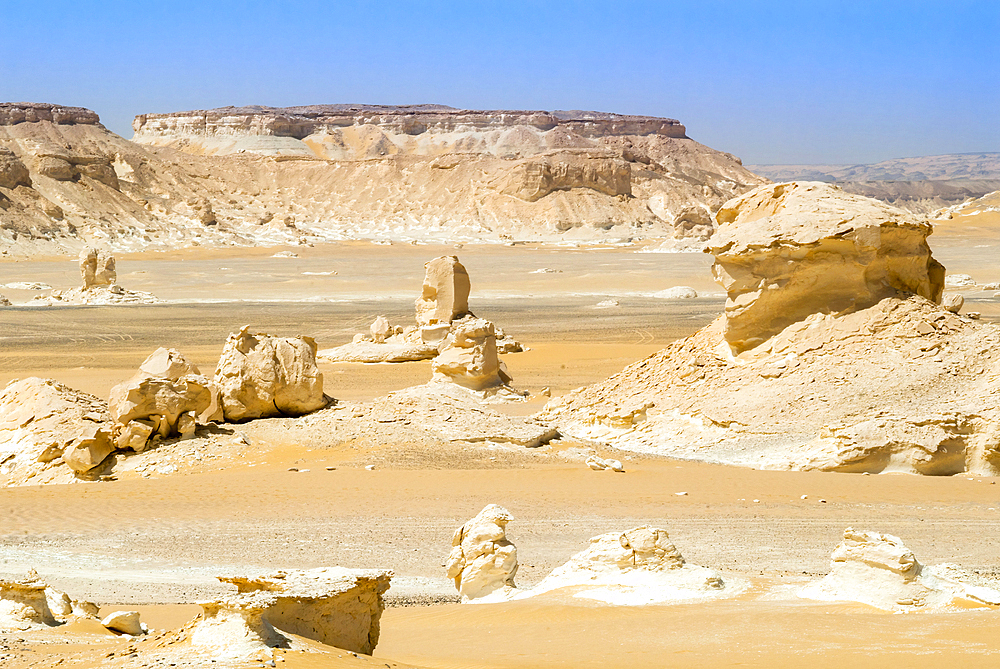 Limestone rocks, White Desert, Western Desert, Egypt, North Africa, Africa