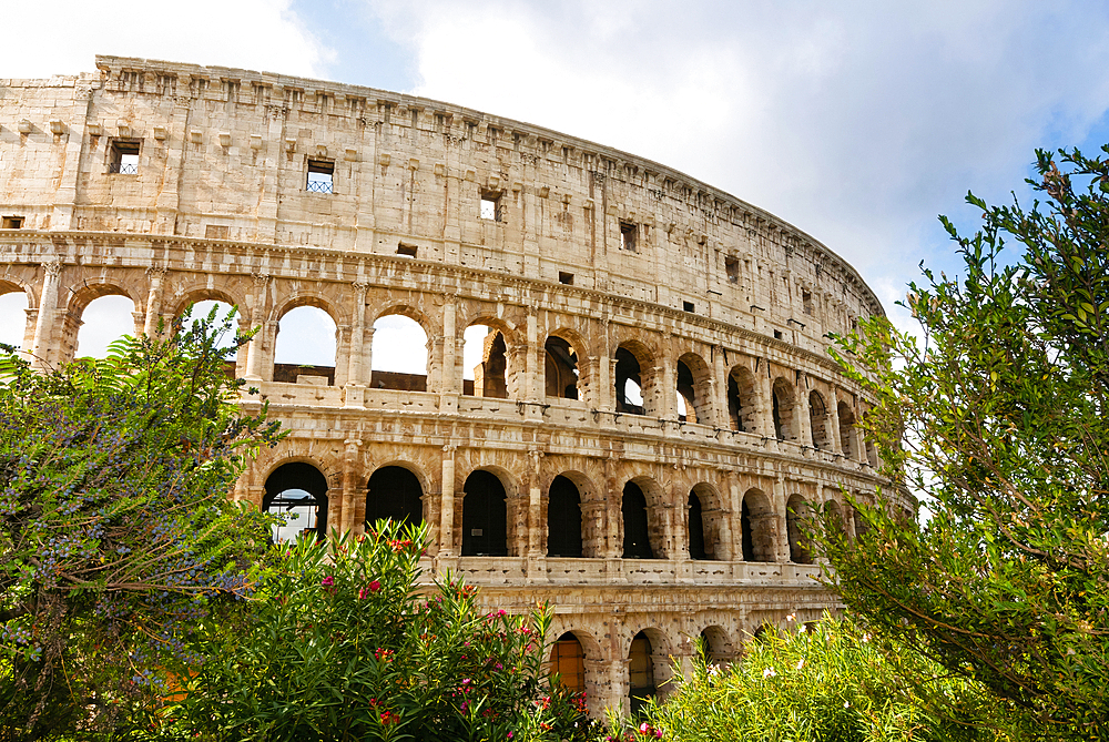 Colosseum (Flavian Amphitheatre), UNESCO World Heritage Site, Rome, Latium (Lazio), Italy, Europe