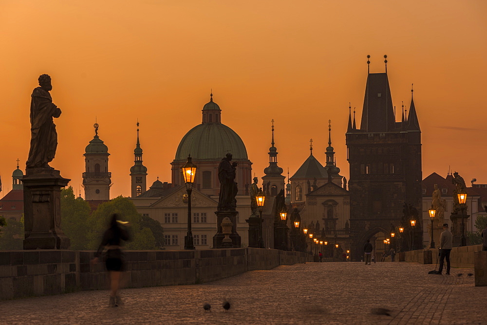 Charles Bridge, Prague, UNESCO World Heritage Site, Czech Republic, Europe