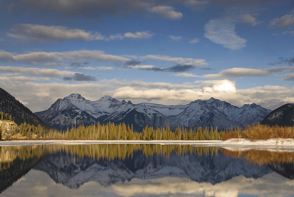 Vermilion Lakes, Banff National Park, UNESCO World Heritage Site, Rocky Mountains, Alberta, Canada, North America