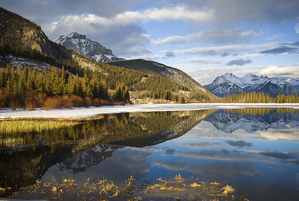 Vermilion Lakes, Banff National Park, UNESCO World Heritage Site, Rocky Mountains, Alberta, Canada, North America