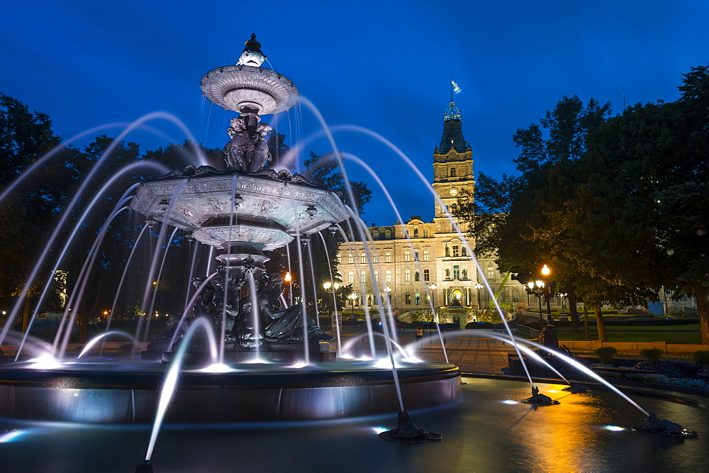 Fontaine de Tourny, Quebec City, Province of Quebec, Canada, North America