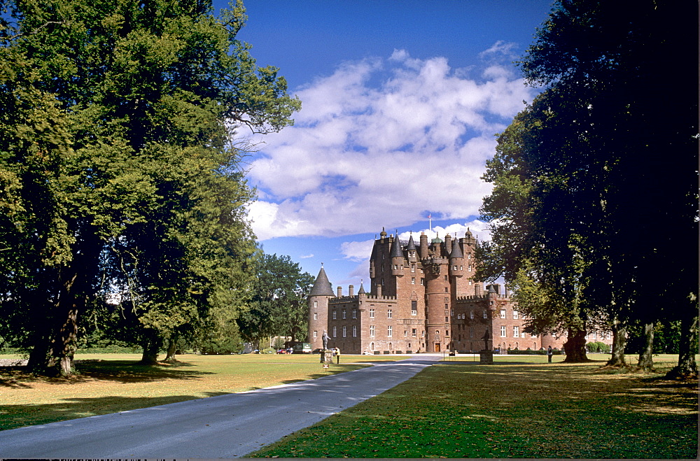 Glamis Castle, childhood home of the late Queen Elizabeth the Queen Mother, Glamis, Angus, Scotland, United Kingdom, Europe