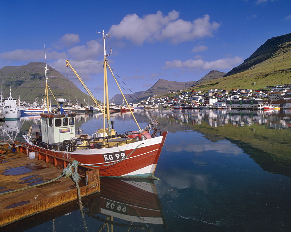 Fishing boats in Klaksvik harbour, Bordoy island (Nordoyar), Faroe Islands (Faroes), Denmark, Europe