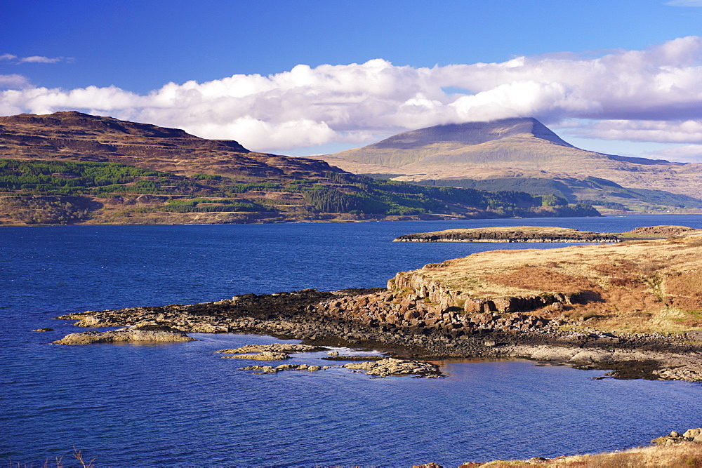 Loch Scridain and Ben More in the distance, Isle of Mull, Inner Hebrides, Scotland, United Kingdom, Europe