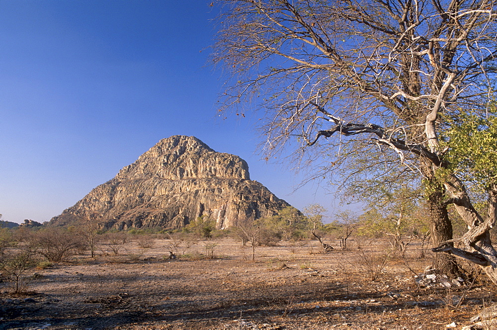 Male Hill, 410m, overlooking western Kalahari desert, Tsodilo Hills rock art sites, UNESCO World Heritage Site, Ngamiland, Botswana, Africa