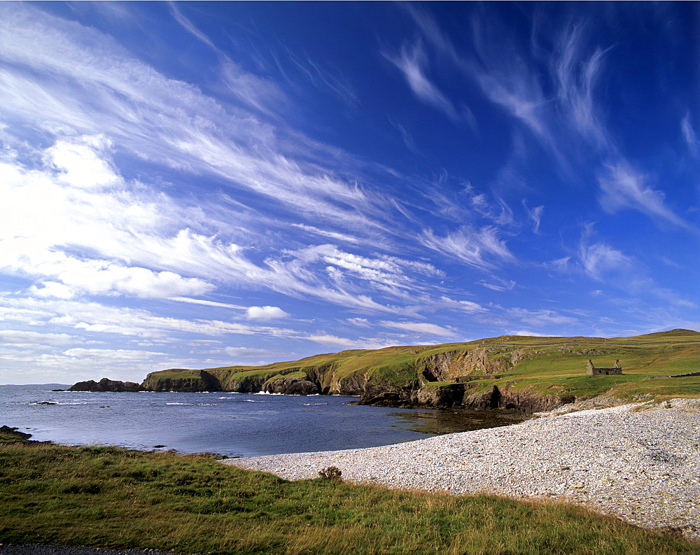 Funzie Bay and abandoned house, southeast of Fetlar, Fetlar, Shetland Islands, Scotland, United Kingdom, Europe