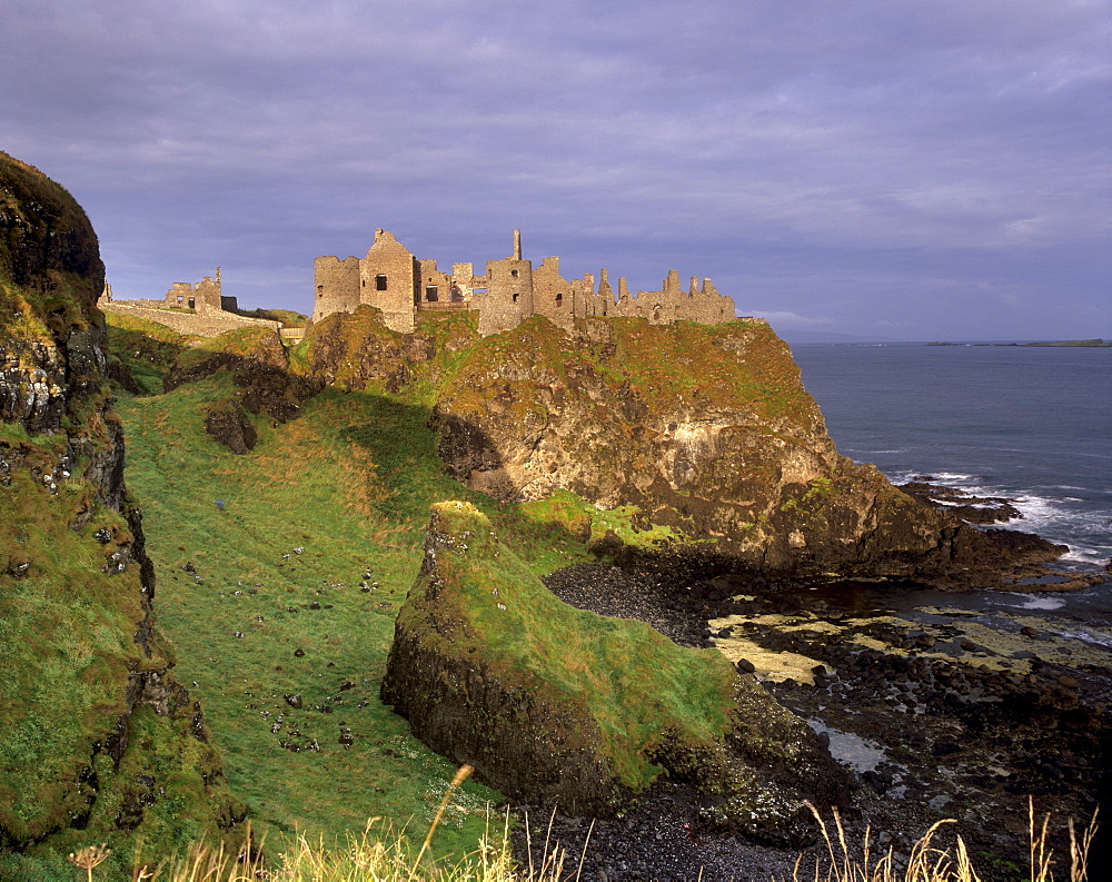 Dunluce Castle, originally occupied by the MacQuillan family and later the MacDonnells, besieged by the British in the 16th century, Portrush, County Antrim, Ulster, Northern Ireland, United Kingdom, Europe