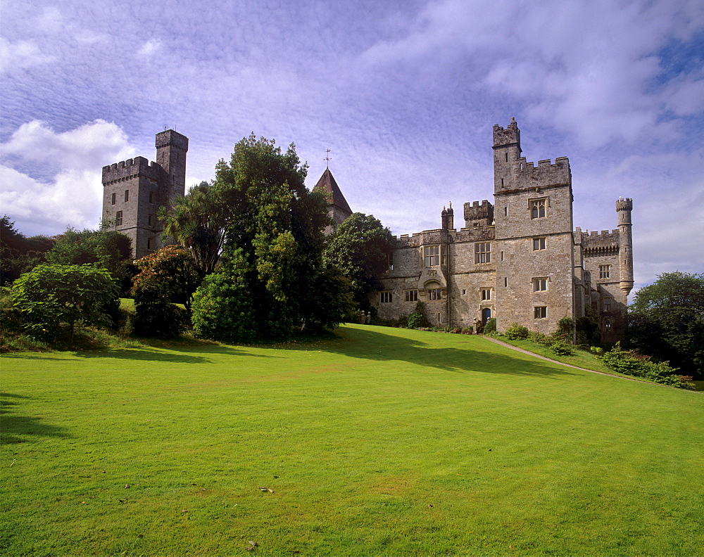 Lismore Castle dating from the 12th century, renovated in the 19th century, Lismore (Lios Mor), County Waterford, Munster, Republic of Ireland, Europe