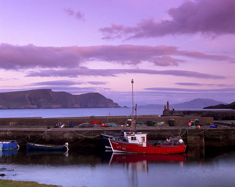 Small fishing harbour at sunset, Dooagh, Achill island, County Mayo, Connacht, Republic of Ireland, Europe