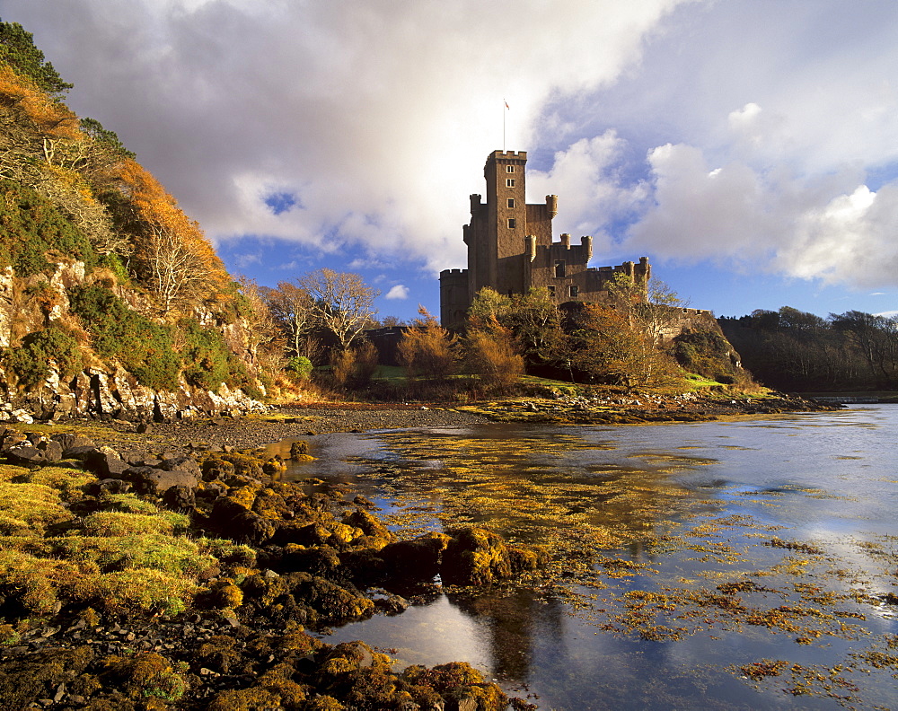 Dunvegan Castle, ancestral home of the Clan MacLeod,  Isle of Skye, Inner Hebrides, Highland region, Scotland, United Kingdom, Europe