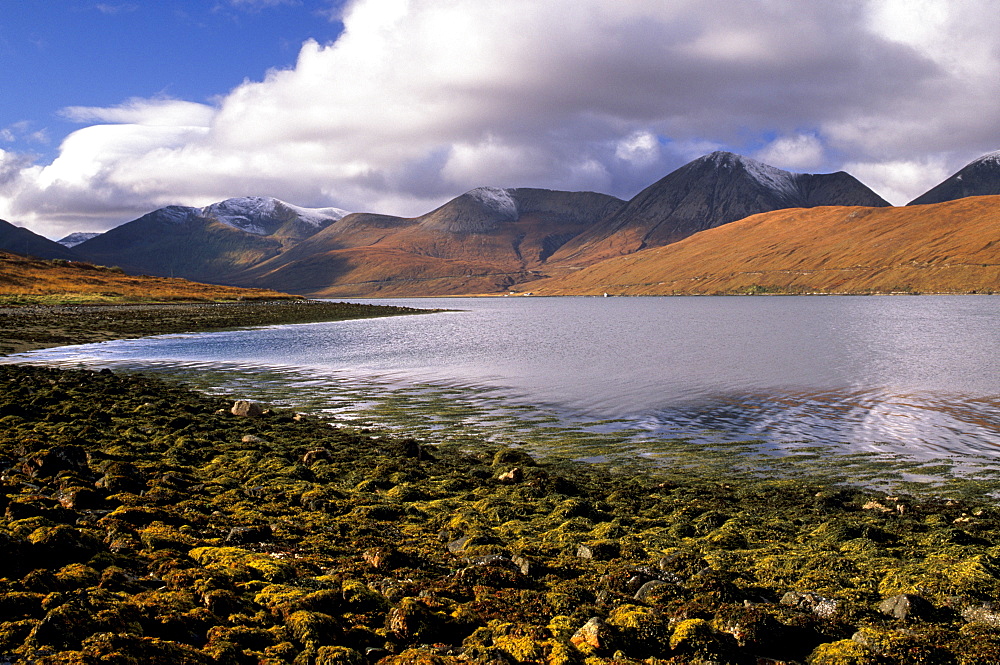 Loch Hainort and Red Cuillins (Red Hills), Isle of Skye, Inner Hebrides, Scotland, United Kingdom, Europe