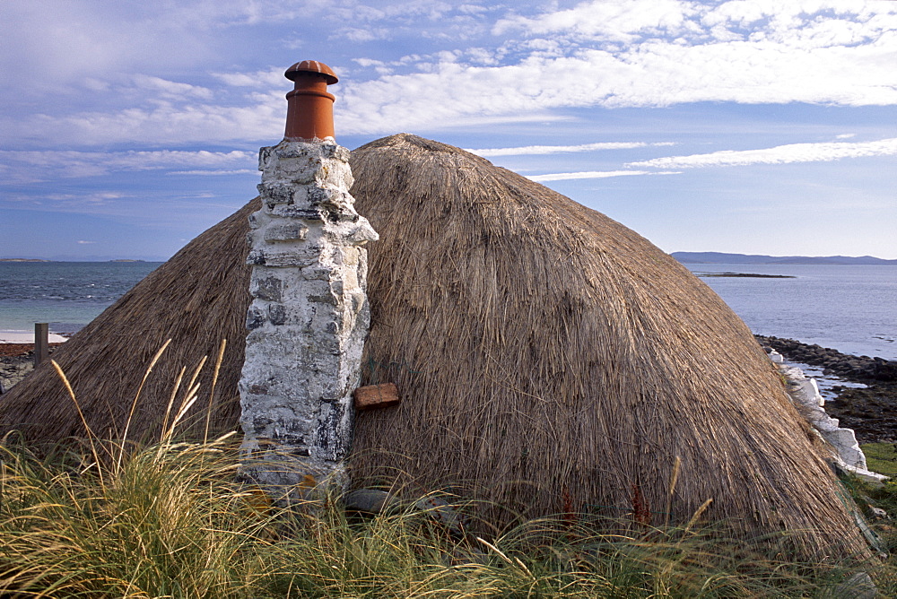 Thatched house, Berneray, North Uist, Outer Hebrides, Scotland, United Kingdom, Europe