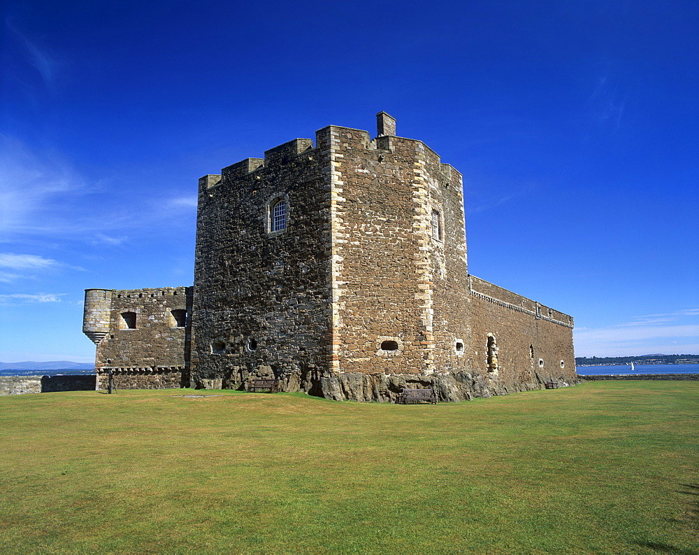 Blackness Castle dating from the 14th century, Blackness, West Lothian, Scotland, United Kingdom, Europe