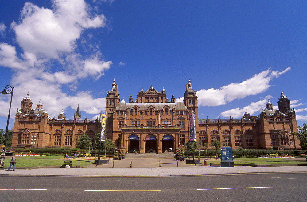 Kelvingrove Art Gallery and Museum dating from the 19th century, Glasgow, Scotland, United Kingdom, Europe