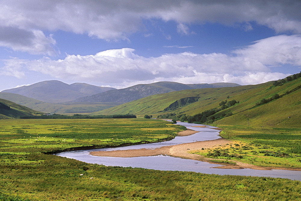 Strath More valley, near Loch Hope, Sutherland, Highland region, Scotland, United Kingdom, Europe