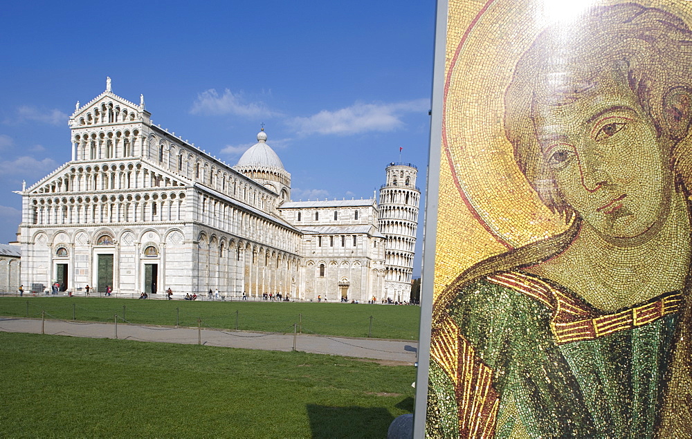 The Duomo (cathedral) and the Leaning Tower of Pisa, UNESCO World Heritage Site, Pisa, Tuscany, Italy, Europe