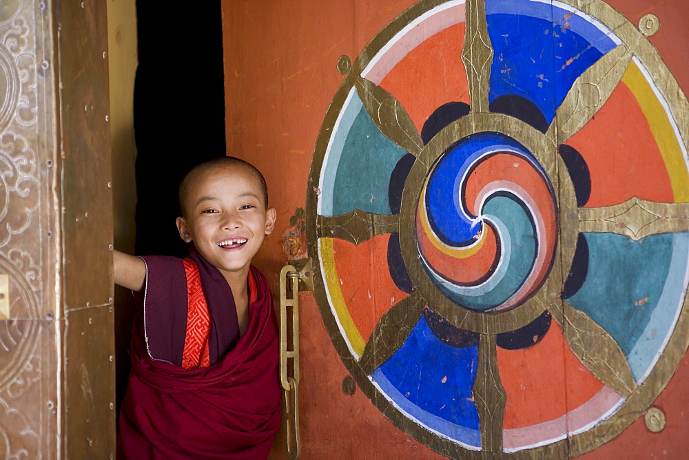 Buddhist monk, Paro Dzong, Paro, Bhutan, Asia