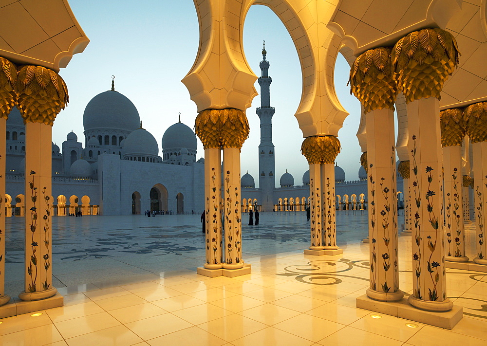 Sheikh Zayed Mosque, Abu Dhabi, United Arab Emirates, Middle East