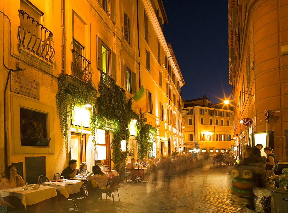 People dining at outside restaurant, Rome, Lazio, Italy, Europe