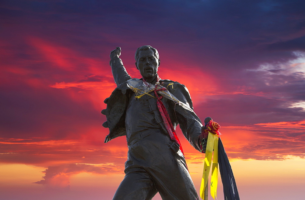 Statue of Freddy Mercury, Montreux, Canton Vaud, Switzerland, Europe