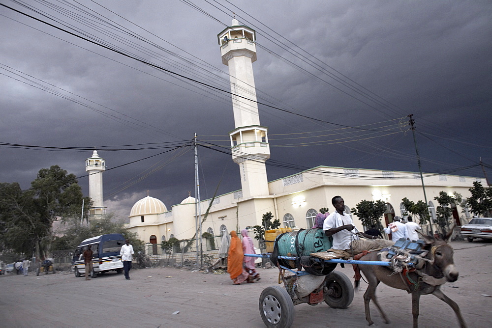 Storm clouds gather over a mosque in the center of Hargeisa, capital of Somaliland, Somalia, Africa