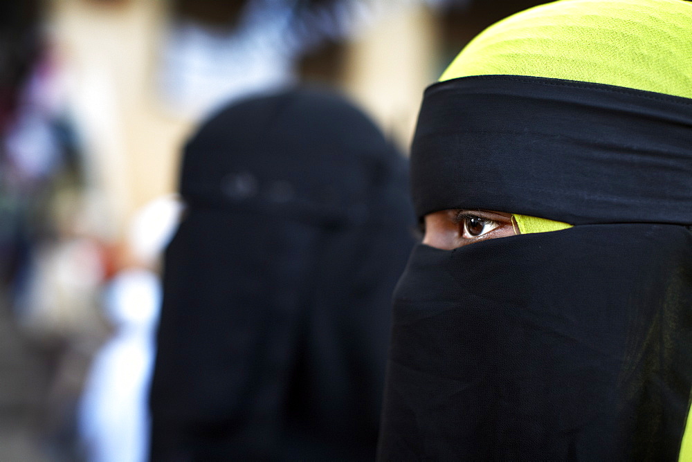 Muslim girl, Lamu, Kenya, East Africa, Africa