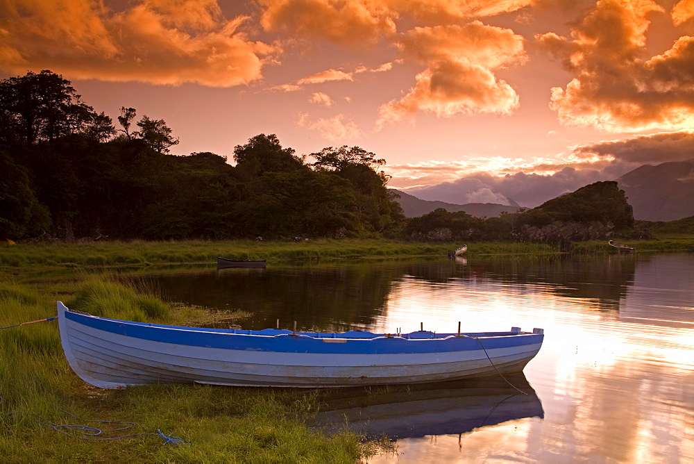 Boat, Upper Lake, Killarney National Park, County Kerry, Munster, Republic of Ireland, Europe