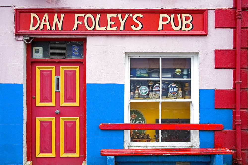 Dan Foley's Pub, Annascaul Village, Dingle Peninsula, County Kerry, Munster, Republic of Ireland, Europe