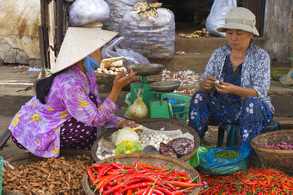 Vendor in Dam Market, Nha Trang City, Vietnam, Indochina, Southeast Asia, Asia