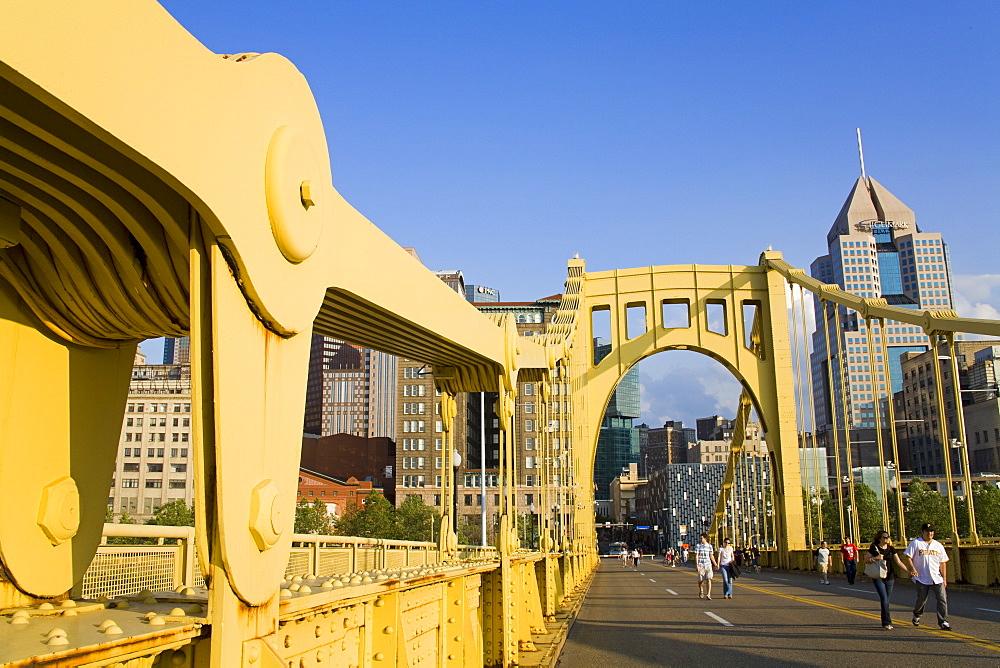 Roberto Clemente Bridge (6th Street Bridge) over the Allegheny River, Pittsburgh, Pennsylvania, United States of America, North America