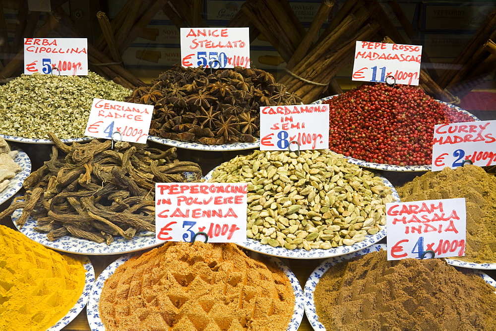 Spices in the Rialto Market, Venice, Veneto, Italy, Europe