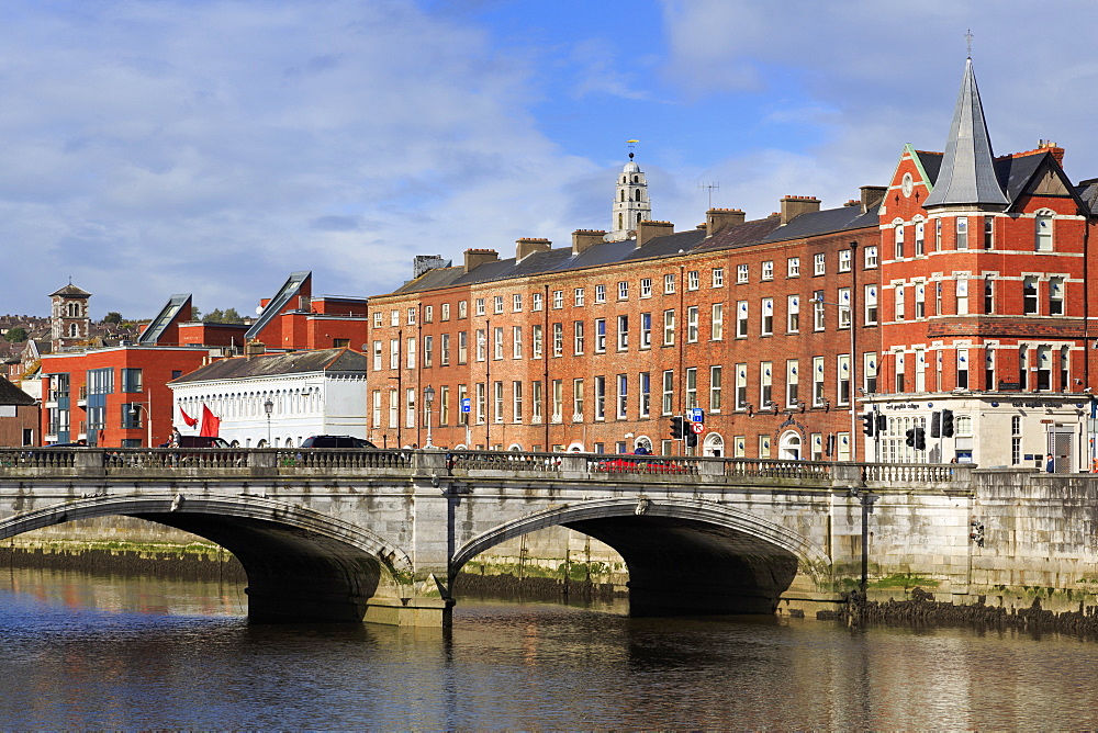 St. Patrick's Bridge over the River Lee, Cork City, County Cork, Munster, Republic of Ireland, Europe