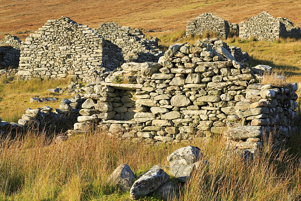 Deserted village on Achill Island, County Mayo, Connaught (Connacht), Republic of Ireland, Europe