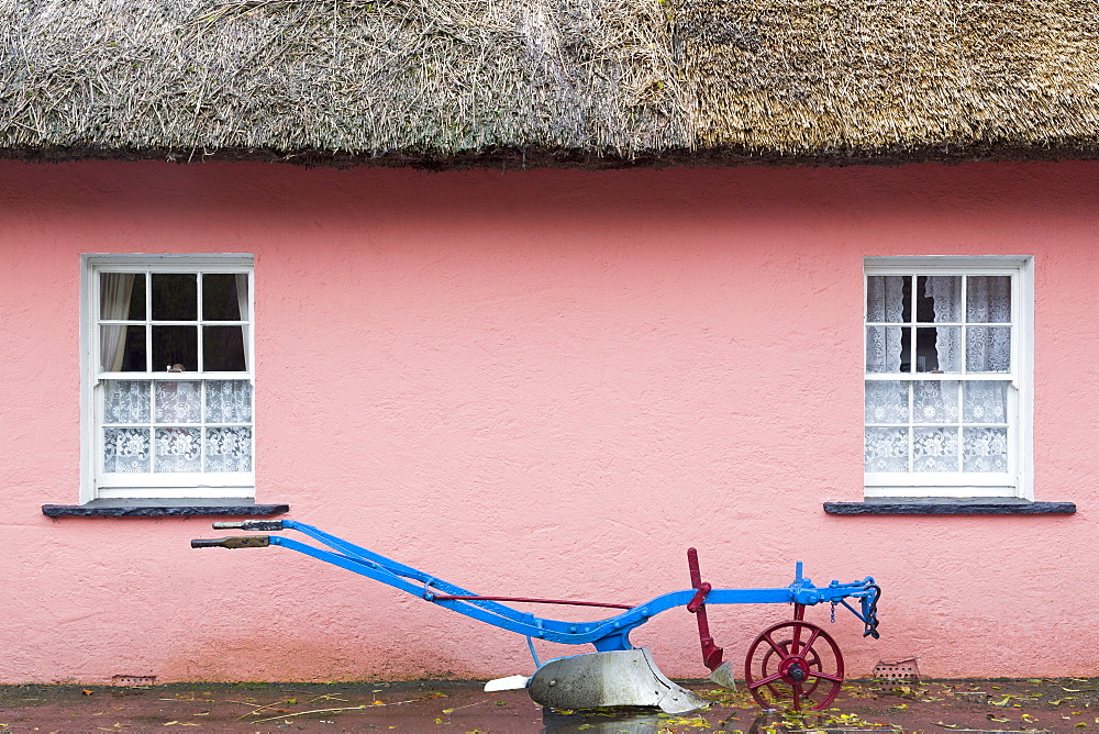 Golden Vale Farmhouse in Bunratty Castle and Folk Park, County Clare, Munster, Republic of Ireland, Europe