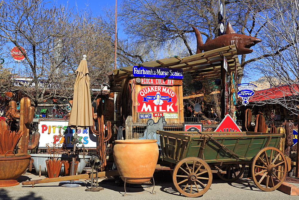 Silver Son West Gallery and Craft Store, Sedona, Arizona, United States of America, North America