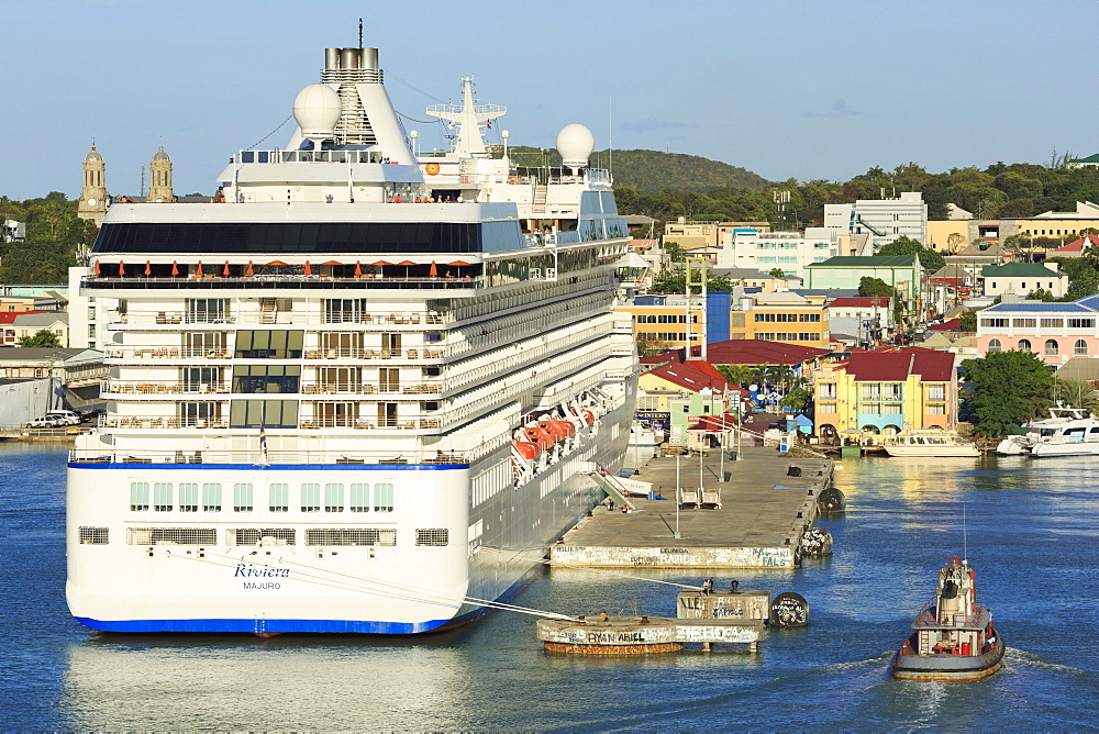 Cruise ship in St. John's Harbour, Antigua, Antigua and Barbuda, Leeward Islands, West Indies, Caribbean, Central America