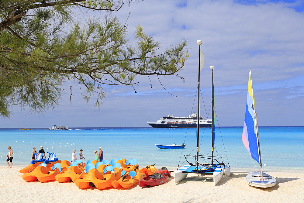 Cruise ship anchored off Half Moon Cay, Little San Salvador Island, Bahamas, West Indies, Central America