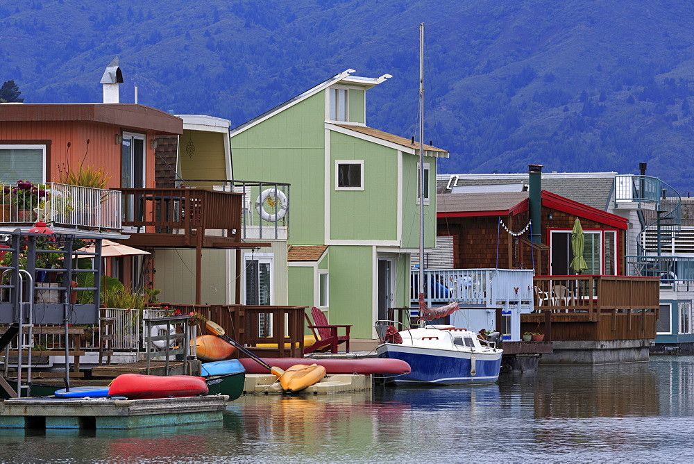 Houseboats in Sausalito, Marin County, California, United States of America, North America