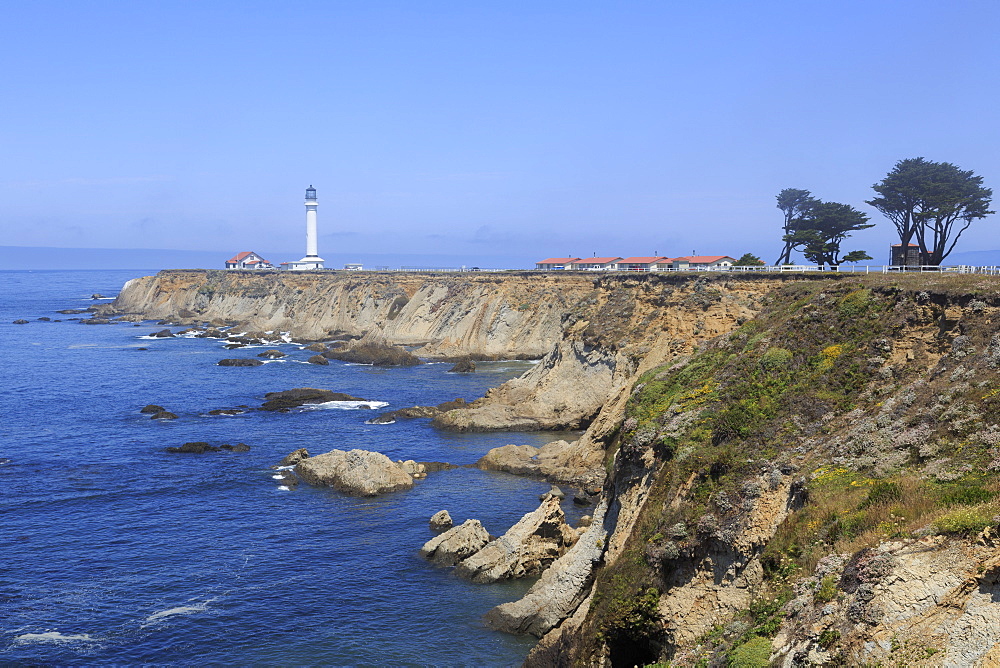 Point Arena Lighthouse, Mendocino County, California, United States of America, North America 