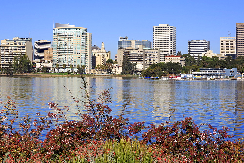 Oakland skyline and Lake Merritt, Oakland, California, United States of America, North America