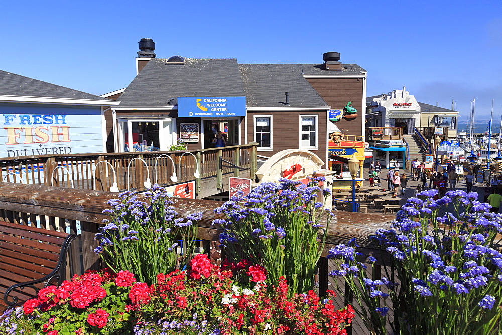 Restaurant on Pier 39, Fisherman's Wharf, San Francisco, California, United States of America, North America