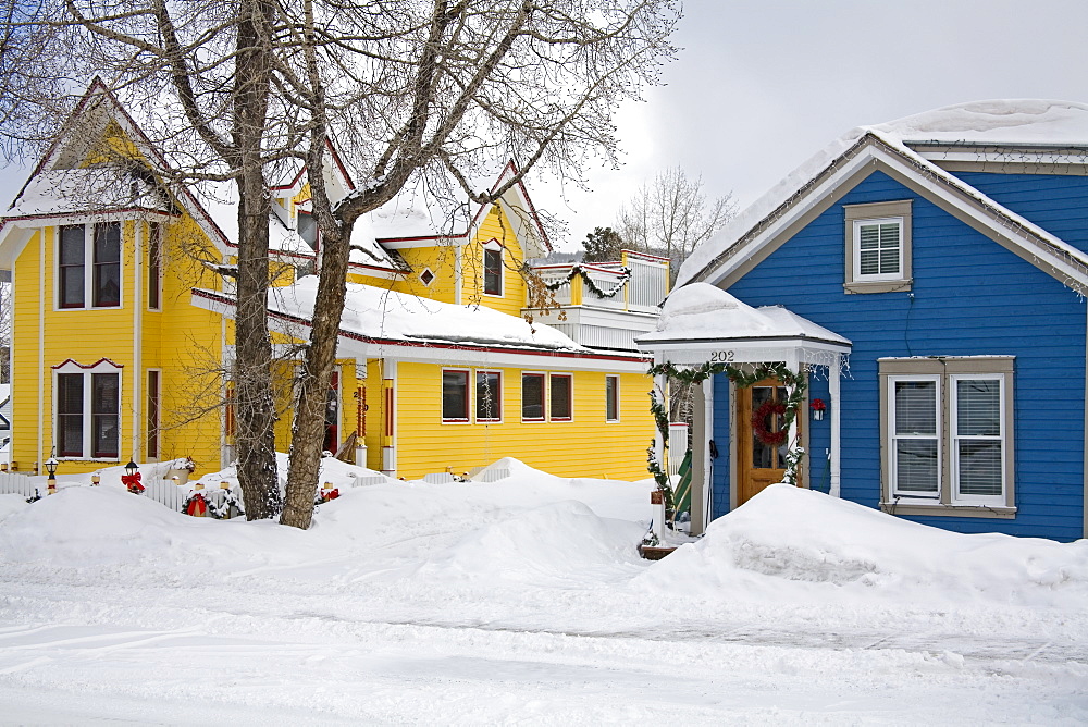 Houses decorated for Christmas, Breckenridge, Rocky Mountains, Colorado, United States of America, North America