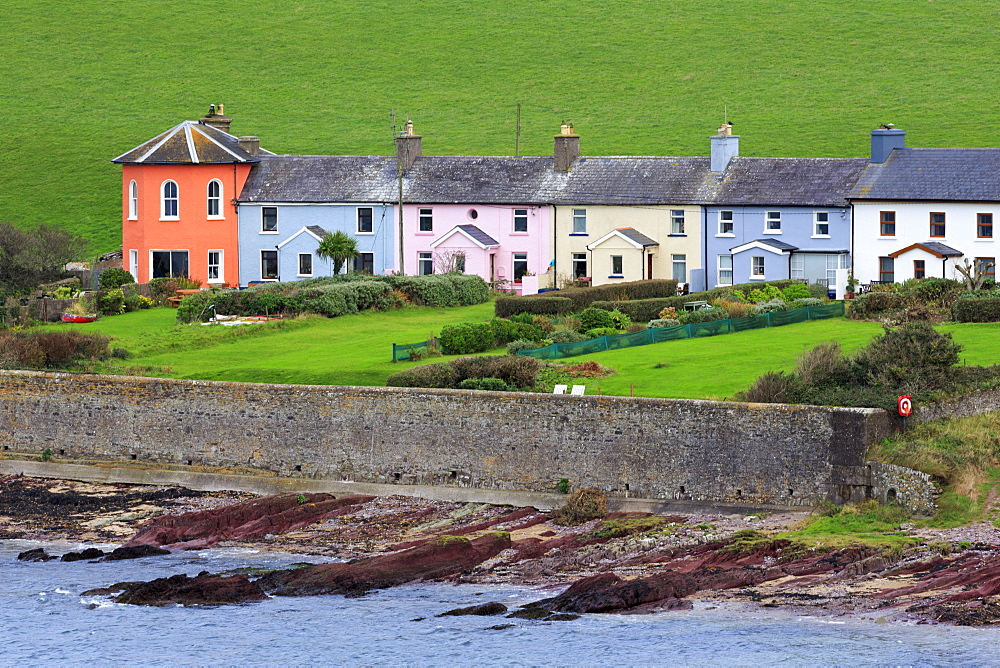 Row of cottages at Roches Point, Whitegate Village, County Cork, Munster, Republic of Ireland, Europe