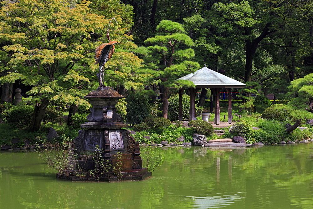 Swan Fountain, Hibiya Park, Tokyo, Japan, Asia