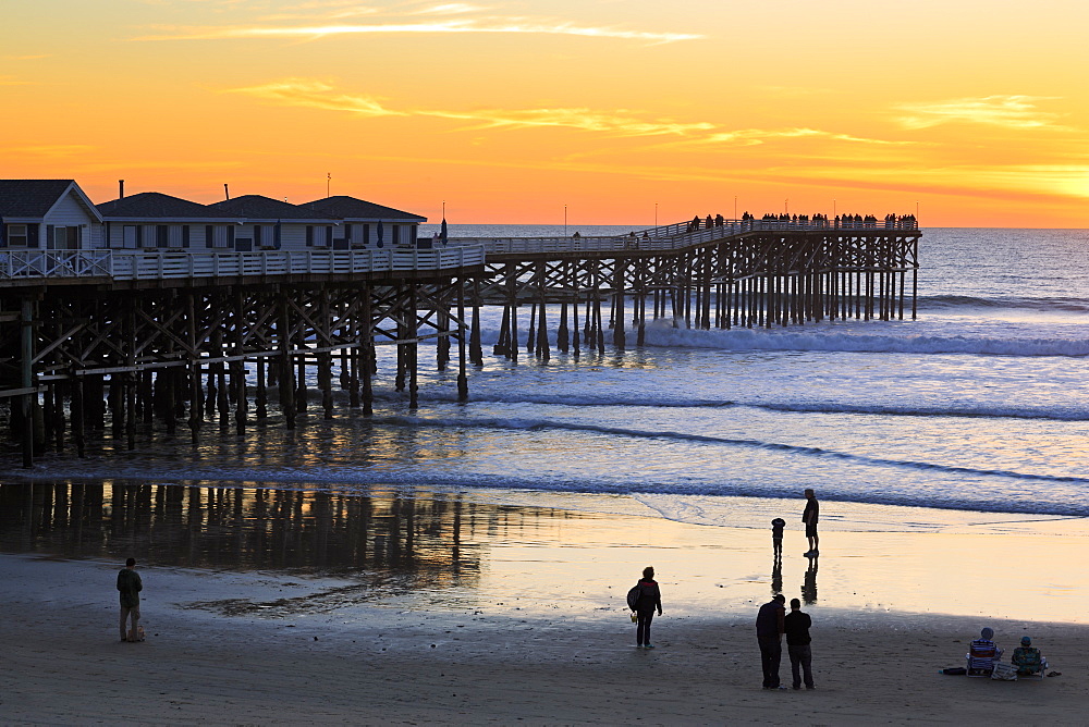 Crystal Pier, Pacific Beach, San Diego, California, United States of America, North America