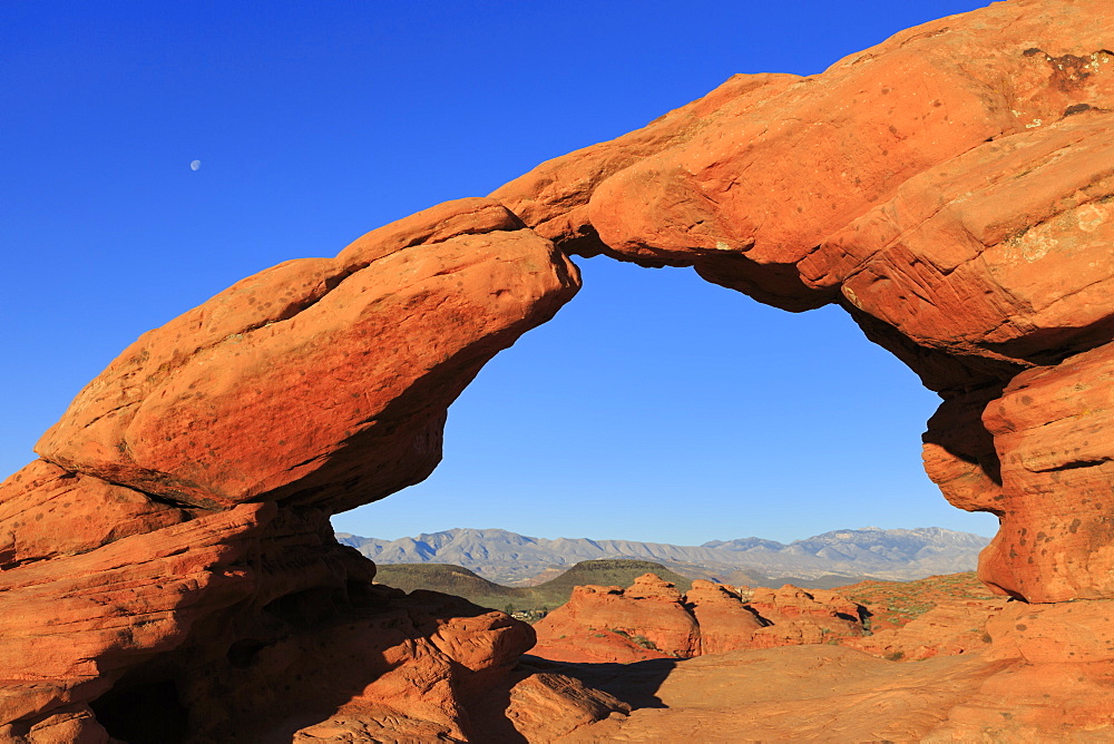 Arch in Pioneer Park, St. George, Utah, United States of America, North America