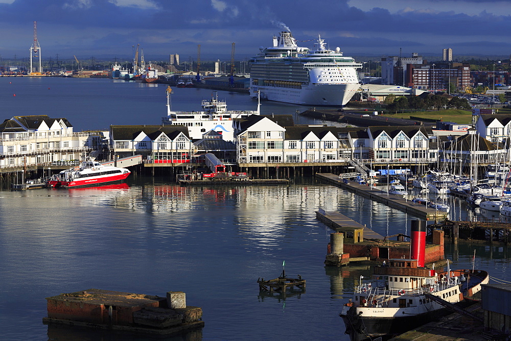 Town Quay, Port of Southampton, Hampshire, England, United Kingdom, Europe