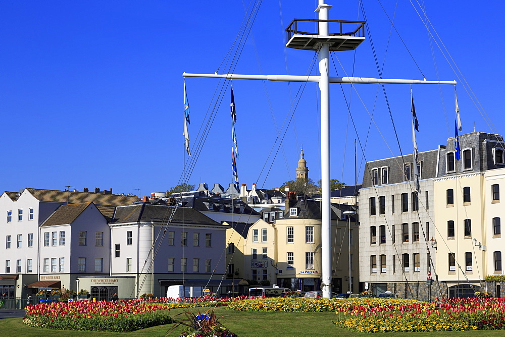 Memorial Mast, North Esplanade, St. Peter Port, Guernsey, Channel Islands, United Kingdom, Europe