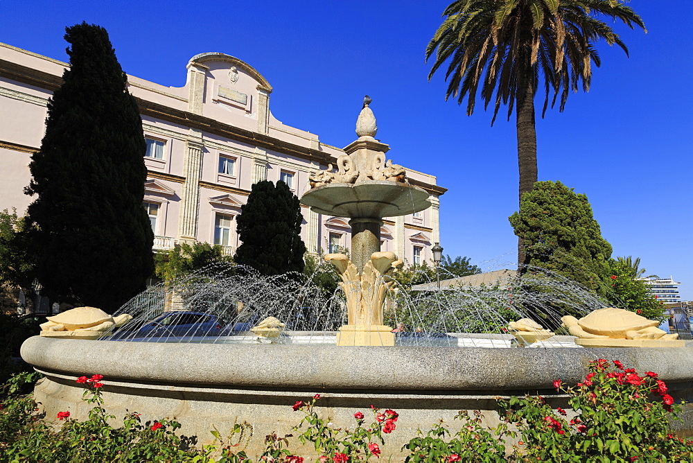 Fountain in Canalejas Park, Cadiz, Andalusia, Spain, Europe